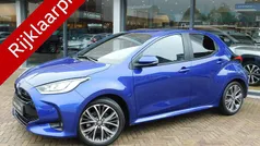 Blauw Gebruikt 2024 Toyota Yaris Hybrid Executive Hatchback | € 28.900 (Eerlijke prijs)