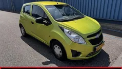 Groen, metallic lak Gebruikt 2010 Chevrolet Spark LS Hatchback | € 2.500 (Eerlijke prijs)