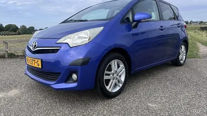 Blauw Occasion 2011 Toyota Verso-S MPV | € 6.750 (Eerlijke prijs)