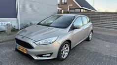 Grijs Gebruikt 2015 Ford Focus Trend Hatchback | € 5.250 (Eerlijke prijs)