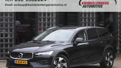 Zwart Gebruikt 2021 Volvo V60 CC Stationwagen | € 41.950 (Eerlijke prijs)