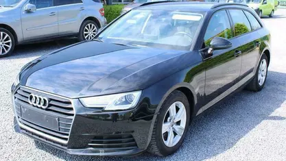 Zwart Gebruikt 2016 Audi A4 Stationwagen | € 21.400 (Eerlijke prijs)