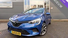 Gebruikt 2021 Renault Clio V Zen Hatchback | € 14.995 (Super prijs)