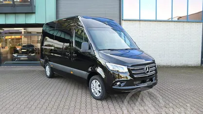 Occasion Mercedes Sprinter 192 PK (141 kW) 2023 Zwart Van