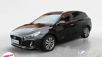Zwart Gebruikt 2018 Hyundai i30 Premium Stationwagen | € 14.945 (Eerlijke prijs)