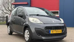 Grijs Gebruikt 2012 Peugeot 107 Access Hatchback | € 3.750 (Eerlijke prijs)