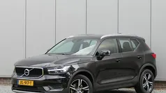Zwart Gebruikt 2019 Volvo XC40 Momentum SUV | € 21.999 (Goede deal)