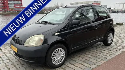 Gebruikt 2000 Toyota Yaris Terra Hatchback | € 775 (Eerlijke prijs)