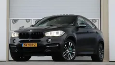 Zwart (metallic) Gebruikt 2015 BMW X6 M50 SUV | € 21.940 (Goede deal)