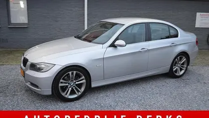 Grijs Occasion 2005 BMW 325 Sport Line Sedan | € 5.950 (Eerlijke prijs)