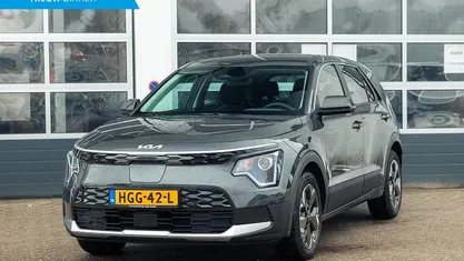 Occasion Kia e-Niro Light 11 kW (15 PK) 2025 Grijs SUV