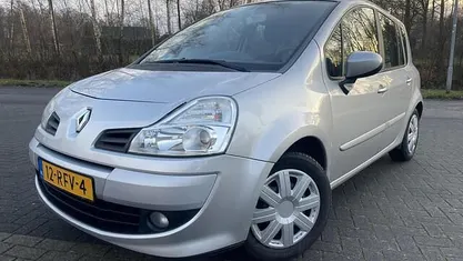 Grijs (metallic) Gebruikt 2011 Renault Modus Night&Day MPV | € 1.599 (Super prijs)