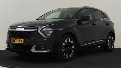 Zwart Gebruikt 2023 Kia Sportage Comfort SUV | € 32.925 (Eerlijke prijs)