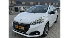 Wit Gebruikt 2015 Peugeot 208 Allure Hatchback | € 6.750 (Eerlijke prijs)