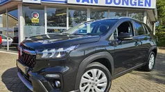 Zwart Gebruikt 2022 Suzuki SX4 S-Cross SUV | € 24.350 (Eerlijke prijs)