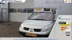 Grijs Gebruikt 2004 Renault Scénic II MPV | € 1.650 (Eerlijke prijs)
