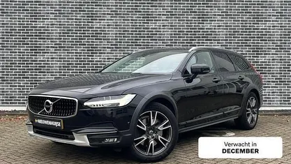 Zwart Gebruikt 2017 Volvo V90 CC Pro Stationwagen | € 26.899 (Eerlijke prijs)