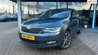 Occasion Skoda Rapid Drive 95 PK (69 kW) 2018 Grijs Hatchback