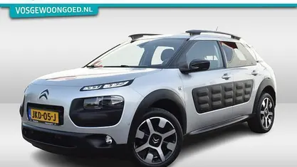 Grijs Occasion 2017 Citroën C4 PureTech SUV | € 12.900 (Eerlijke prijs)