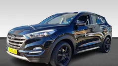 Zwart, metallic lak Gebruikt 2016 Hyundai Tucson Comfort SUV | € 14.730 (Eerlijke prijs)