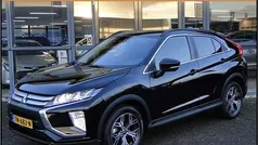 Zwart (metallic) Gebruikt 2018 Mitsubishi Eclipse Cross SUV | € 15.945 (Eerlijke prijs)