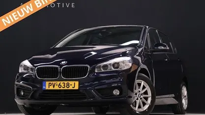 Blauw Occasion 2017 BMW 218 Executive Stationwagen | € 14.940 (Goede deal)