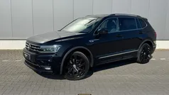 Zwart Gebruikt 2019 VW Tiguan Allspace R-line SUV | € 26.740 (Eerlijke prijs)