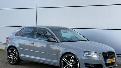 Grijs Occasion 2010 Audi A3 Ambiente Hatchback | € 3.950 (Eerlijke prijs)