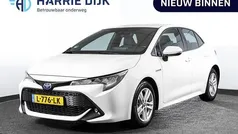 Wit Gebruikt 2020 Toyota Corolla Active Hatchback | € 18.995 (Eerlijke prijs)