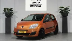 Oranje Gebruikt 2008 Renault Twingo Dynamique Hatchback | € 2.250 (Eerlijke prijs)