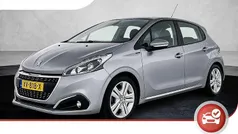 Grijs Gebruikt 2019 Peugeot 208 Signature Sky Hatchback | € 9.800 (Eerlijke prijs)