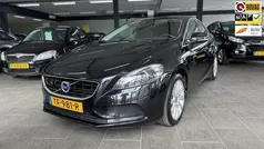 Zwart Gebruikt 2015 Volvo V40 Ocean Race Stationwagen | € 8.950 (Eerlijke prijs)