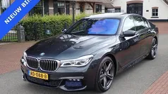 Grijs Gebruikt 2015 BMW 750 Executive Sedan | € 29.900 (Eerlijke prijs)