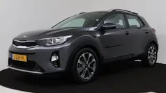 Grijs metallic Gebruikt 2020 Kia Stonic 2 SUV | € 19.940 (Eerlijke prijs)
