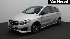 Grijs Gebruikt 2018 Mercedes B180 Ambition MPV | € 16.900 (Eerlijke prijs)