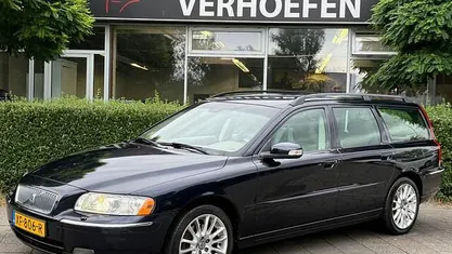 Blauw Gebruikt 2006 Volvo V70 Stationwagen | € 5.450 (Eerlijke prijs)