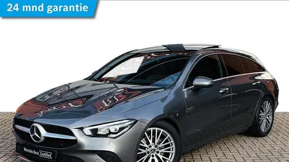 Grijs (metallic) Gebruikt 2020 Mercedes CLA200 Shooting Brake Business Stationwagen | € 23.850 (Goede deal)