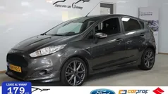 Grijs Gebruikt 2017 Ford Fiesta ST-Line Hatchback | € 10.900 (Eerlijke prijs)