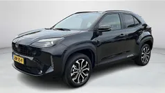 Zwart Gebruikt 2025 Toyota Yaris Cross SUV | € 30.850 (Eerlijke prijs)
