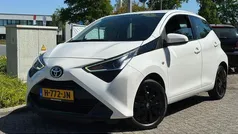 Wit Gebruikt 2020 Toyota Aygo X-play Hatchback | € 7.995 (Goede deal)