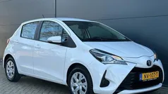Wit Gebruikt 2017 Toyota Yaris Hatchback | € 10.445 (Eerlijke prijs)