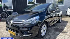 Zwart Gebruikt 2018 Renault Clio GrandTour LIMITED Stationwagen | € 7.649 (Eerlijke prijs)
