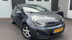 Grijs Gebruikt 2012 Kia Rio Plus Hatchback | € 6.750 (Eerlijke prijs)