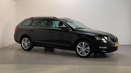 Occasion 2020 Skoda Octavia Business Line Stationwagen | € 18.950 (Goede deal)