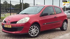 Gebruikt 2006 Renault Clio II Authentique Hatchback | € 849 (Eerlijke prijs)