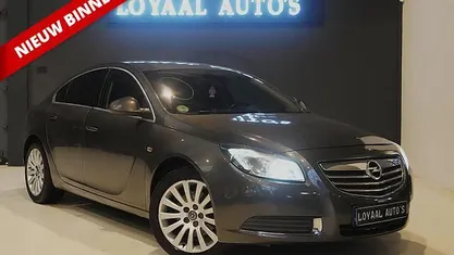 Grijs Gebruikt 2009 Opel Insignia Edition Sedan | € 6.999 (Eerlijke prijs)