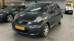 Gebruikt 2011 Toyota Aygo Hatchback | € 3.450 (Eerlijke prijs)