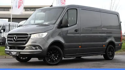 Grijs (metallic) Gebruikt 2020 Mercedes Sprinter Edition Van | € 26.995 (Eerlijke prijs)
