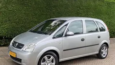 Grijs Gebruikt 2004 Opel Meriva MPV | € 2.250 (Eerlijke prijs)