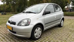 Gebruikt 2001 Toyota Yaris Sol Hatchback | € 2.200 (Eerlijke prijs)